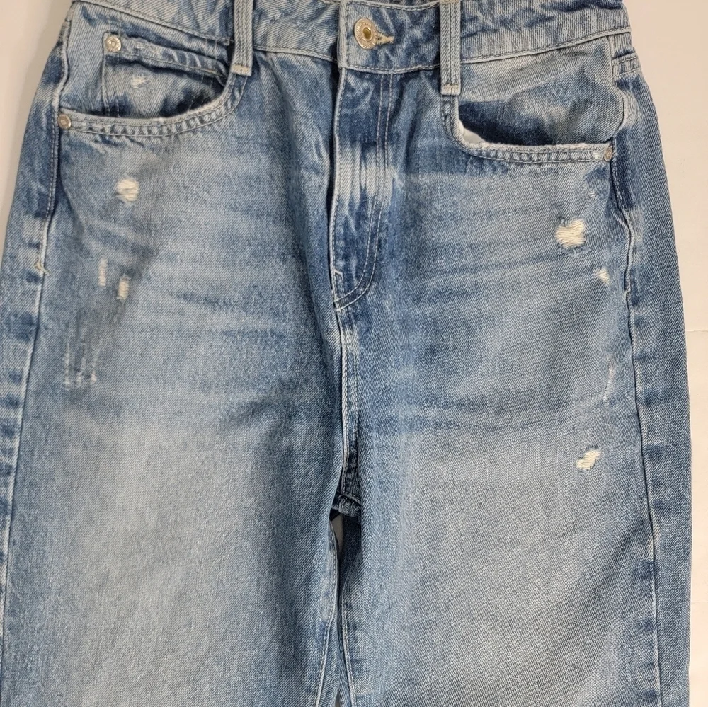Zara Light-Blue High Rise Distressed Mom Jeans - Picture 5 of 9